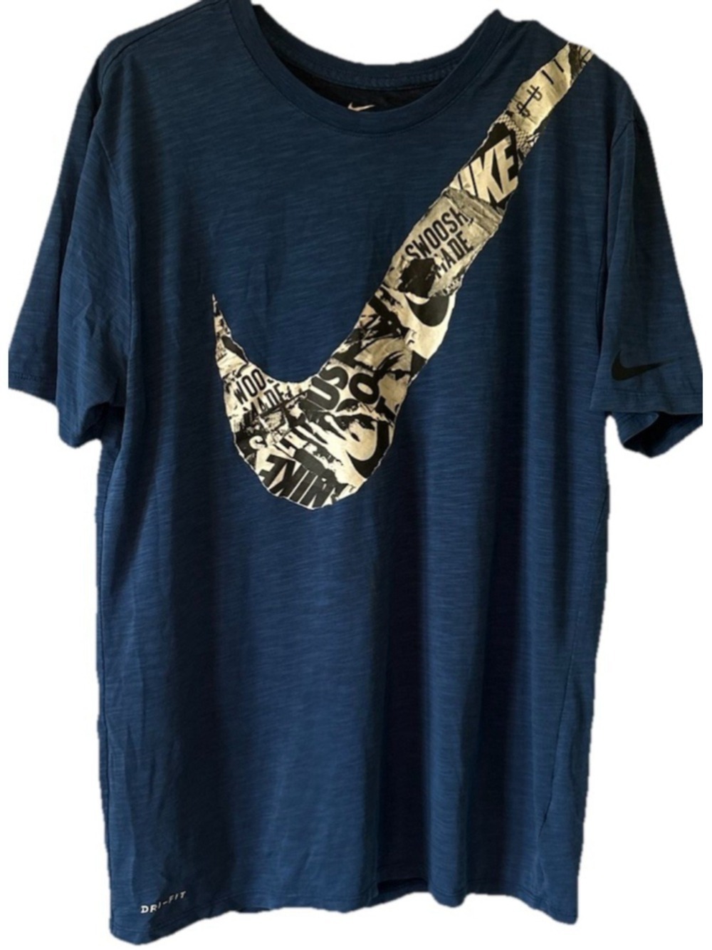 Nike Dri Fit Men L Blue Graphic Short Sleeve T Big Newspaper Collage Swoosh